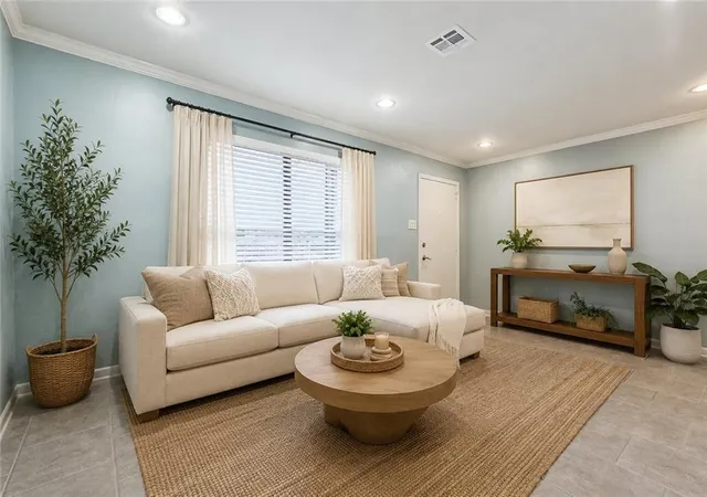 Homes for sale in Metairie, LA | 6901 Veterans Blvd, Metairie, LA 70003