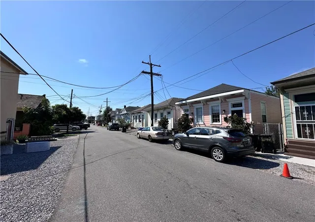 4th image of 2747 Saint Ann St, New Orleans, LA 70119 | MLS# 2566592
