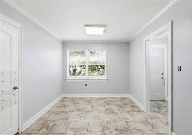 Photo 3 of Single family home for sale at 808 Hickory St, Gretna, LA 70056 | MLS# 2567113 | Listing updated on 2026-07-17