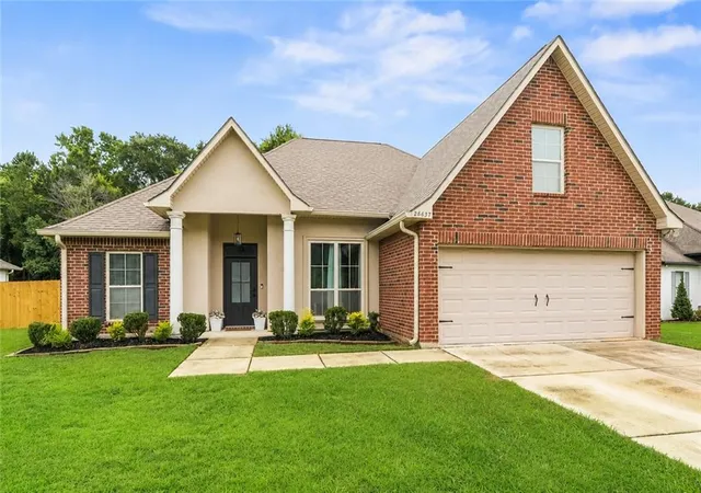 1st image of 28637 Venette Ct, Madisonville, LA 70447 | MLS# 2563467