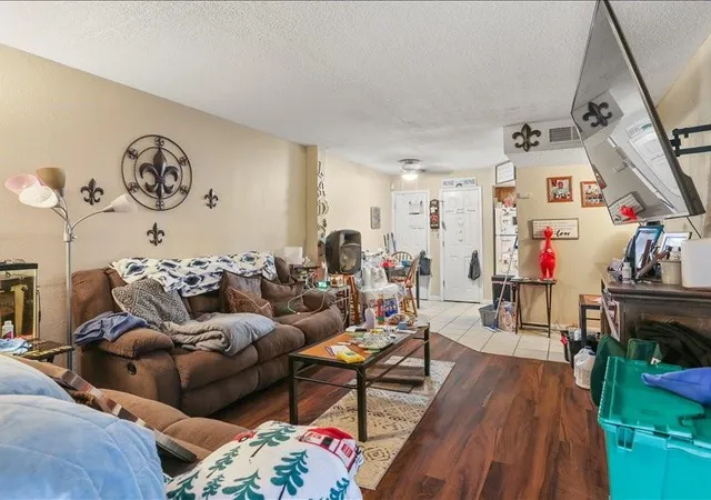 Homes for sale in Metairie, LA | 6320 Riverside Dr #147, Metairie, LA 70003 | MLS# 2567184