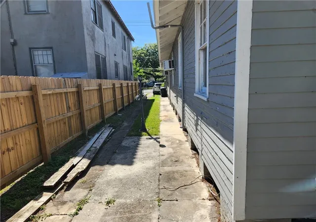 3rd image of 4011 13 Franklin Ave, New Orleans, LA 70122 | MLS# 2567480