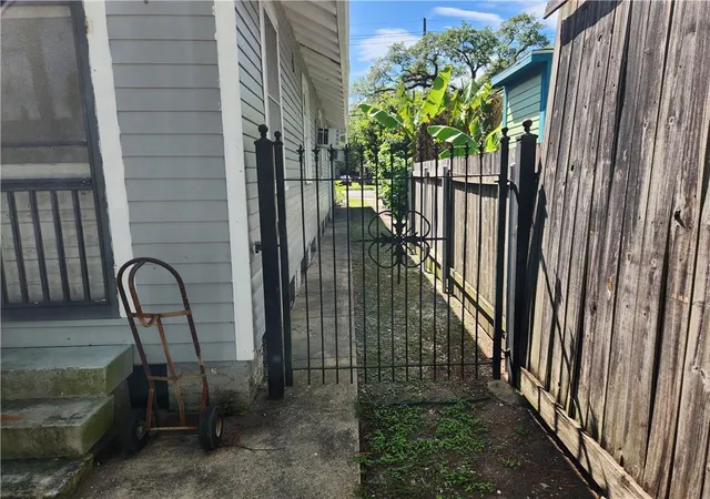 4th image of 4011 13 Franklin Ave, New Orleans, LA 70122 | MLS# 2567480