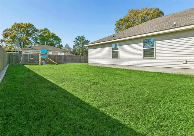 21st image of 2720 Palmetto St, Chalmette, LA 70043 | MLS# 2567353