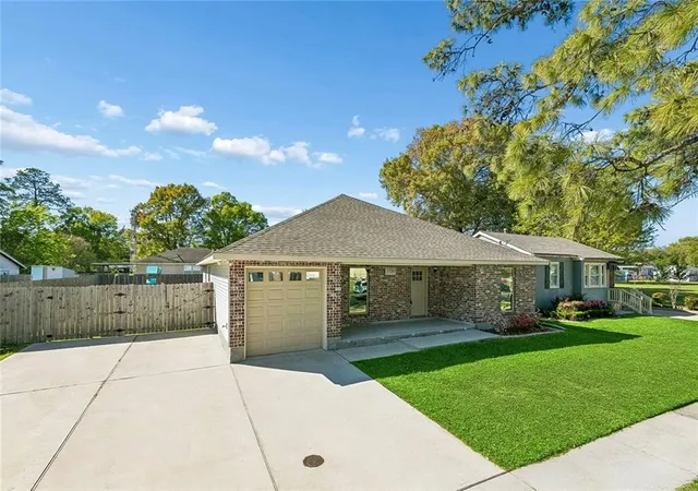 2nd image of 2720 Palmetto St, Chalmette, LA 70043 | MLS# 2567353