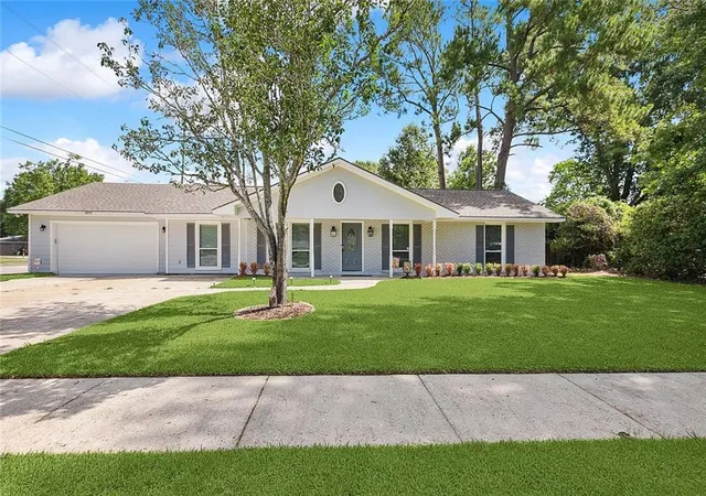 Homes for sale in Baton Rouge, LA | 8915 Nolen Dr, Baton Rouge, LA 70810 | MLS# 2567588