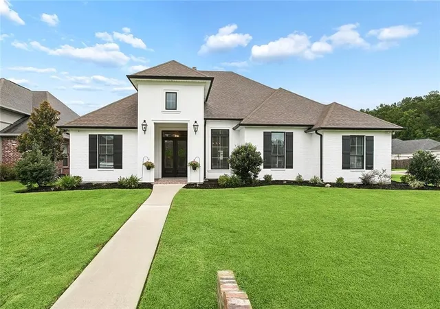 2nd image of 1076 Spring Haven Ln, Madisonville, LA 70447 | MLS# 2567510