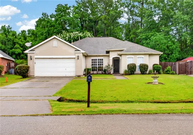 2nd image of 152 E Emerald Creek, Abita Springs, LA 70420 | MLS# 2567518