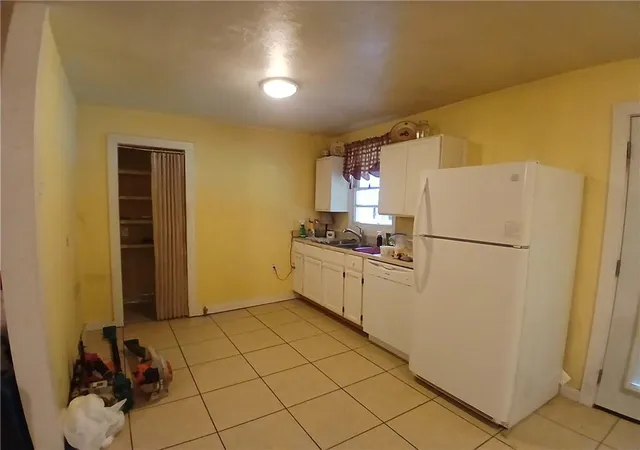 3rd image of 717 Avenue L Avenue, Bogalusa, LA 70427 | MLS# 2567414