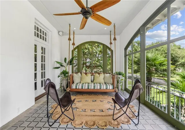 3rd image of 44 Audubon Blvd, New Orleans, LA 70118 | MLS# 2561962