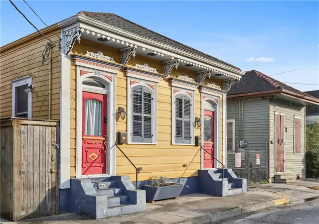 Homes for sale in New Orleans, LA | 1033 1035 Port St, New Orleans, LA 70117 | MLS# 2567744