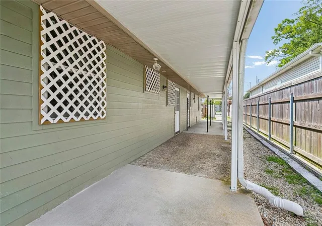 3rd image of 306-08 Jackson St, Kenner, LA 70062 | MLS# 2567656