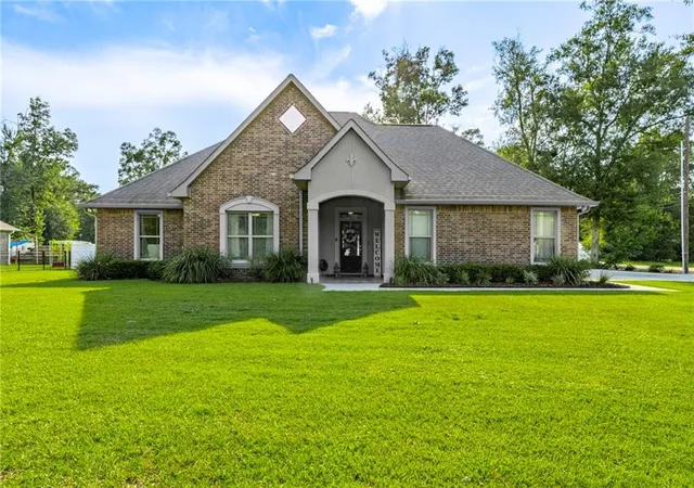 Homes for sale in Hammond, LA | 15320 W Hoffman Rd, Hammond, LA 70401 | MLS# 2565983