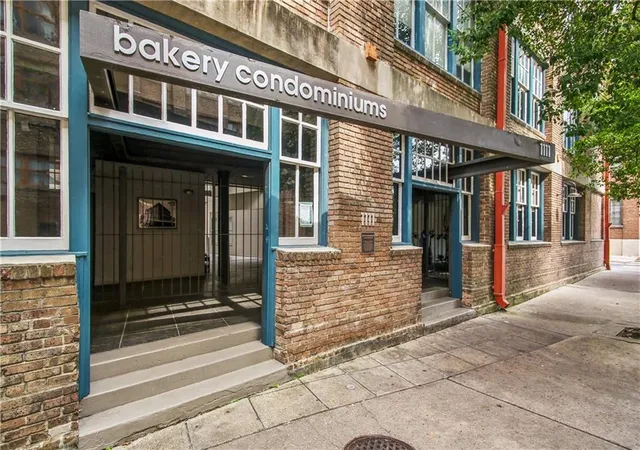 2nd image of 1111 S Peters St #405, New Orleans, LA 70130 | MLS# 2562791