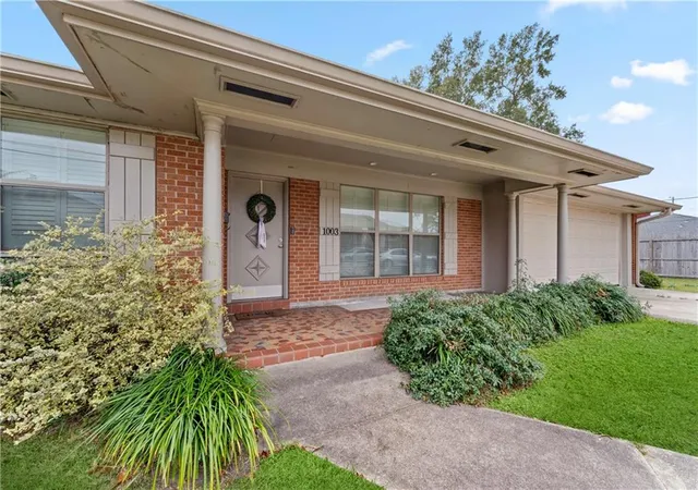 3rd image of 1003 W University Ave, Hammond, LA 70401 | MLS# 2567808
