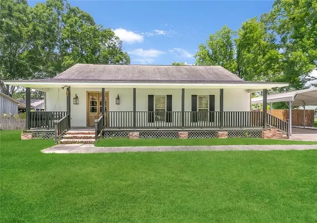 Homes for sale in Baton Rouge, LA | 13885 N Amiss Rd, Baton Rouge, LA 70810 | MLS# 2560703