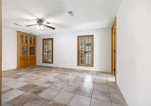 Homes for sale in Baton Rouge, LA | 13885 N Amiss Rd, Baton Rouge, LA 70810 | MLS# 2560703