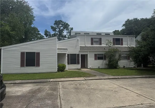 Homes for sale in Slidell, LA | 70 Birdie Dr #70, Slidell, LA 70460 | MLS# 2567853