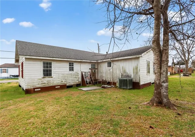 Homes for sale in Houma, LA | 153 Louise Ln, Houma, LA 70364 | MLS# 2567837