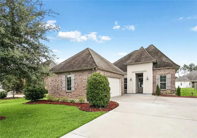 1st image of 1024 Deer Park Dr, Madisonville, LA 70447 | MLS# 2567418