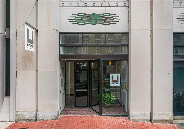 1st image of 334 Carondelet St #401, New Orleans, LA 70130 | MLS# 2567870