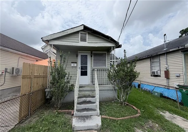 17th image of 1306 Romain St, Gretna, LA 70053 | MLS# 2567917