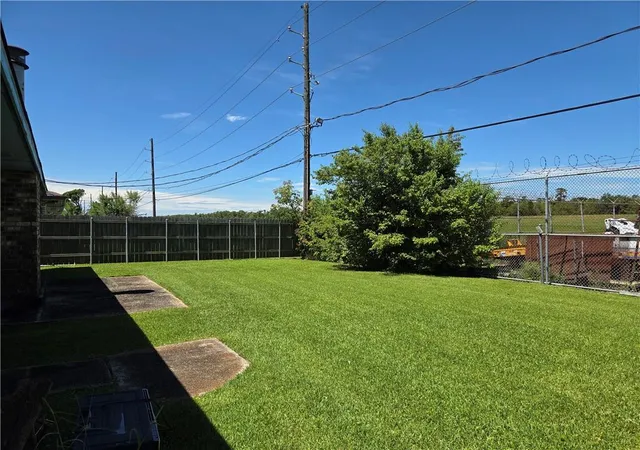 4th image of 1512 Wakefield Dr, Marrero, LA 70072 | MLS# 2567921