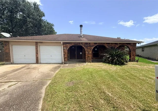 Photo 1 of Sale Pending at 36 Ramon Via, Harvey, LA 70058 | MLS# 2567877 | Listing updated on 2026-09-26