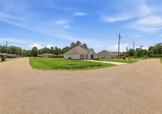 Homes for sale in Tickfaw, LA | 16318 Blossom Ln, Tickfaw, LA 70466 | MLS# 2568016