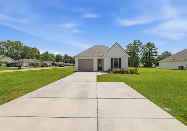 Homes for sale in Tickfaw, LA | 16318 Blossom Ln, Tickfaw, LA 70466 | MLS# 2568016