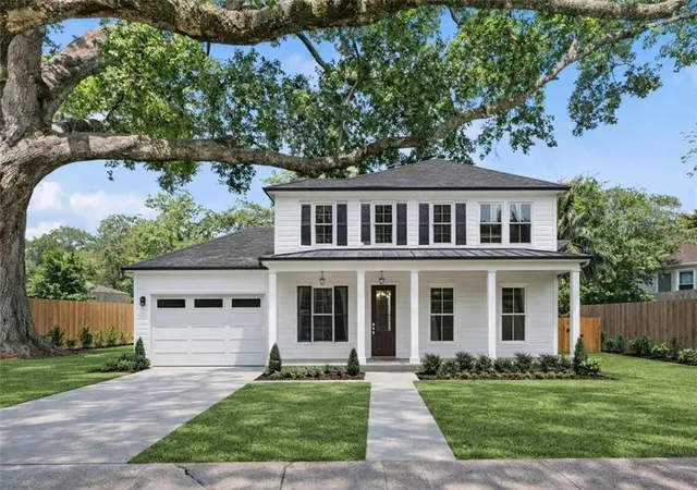 Homes for sale in Metairie, LA | 1016 Lillian St, Metairie, LA 70001 | MLS# 2567990