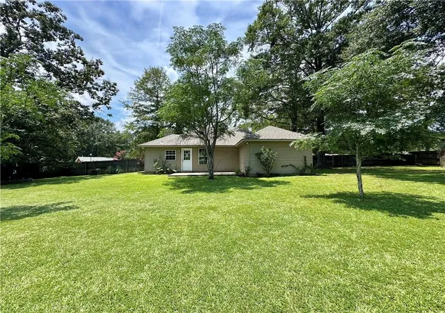 Homes for sale in Loranger, LA | 53430 Rock Ridge Dr, Loranger, LA 70446 | MLS# 2567589