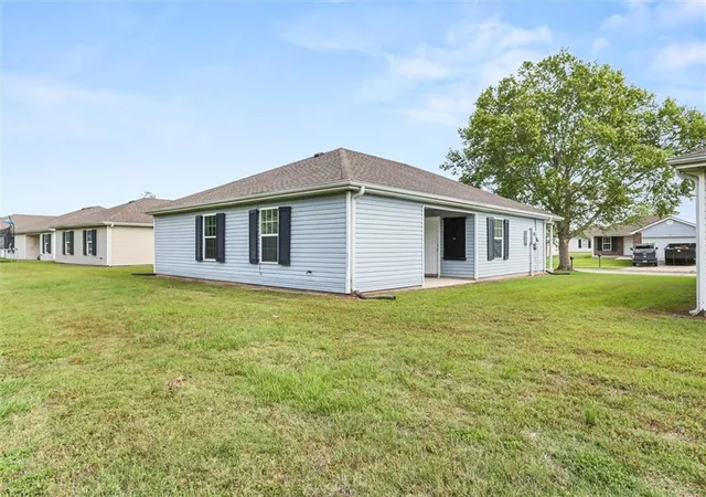Homes for sale in Westwego, LA | 33 Clifford St, Westwego, LA 70094 | MLS# 2567723