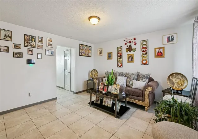 2nd image of 2040 Luther Dr, Marrero, LA 70072 | MLS# 2567835
