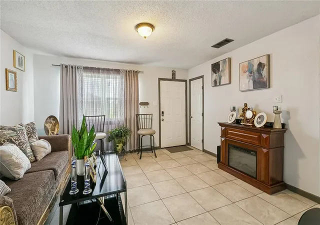 3rd image of 2040 Luther Dr, Marrero, LA 70072 | MLS# 2567835