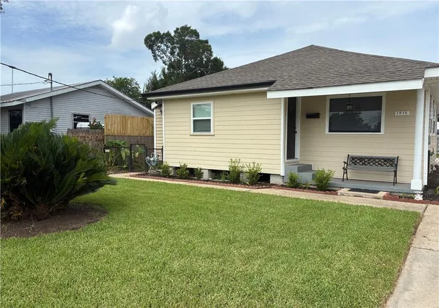 Homes for sale in Kenner, LA | 1915 Illinois Ave, Kenner, LA 70062 | MLS# 2568093