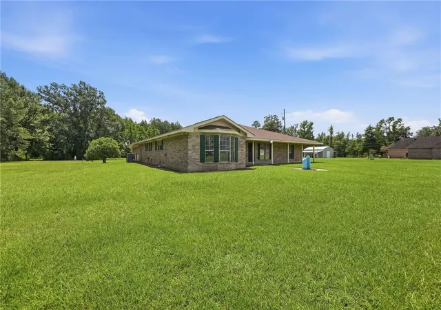 Homes for sale in Ponchatoula, LA | 42514 Yokum Rd, Ponchatoula, LA 70454 | MLS# 2566862