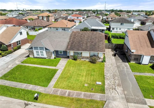 4th image of 2027 Snowbird Dr, Harvey, LA 70058 | MLS# 2568027