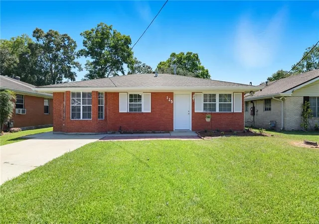 Photo 1 of Single family home for sale at 125 Melvyn Dr, Belle Chasse, LA 70037 | MLS# 2567943 | Listing updated on 2026-07-17