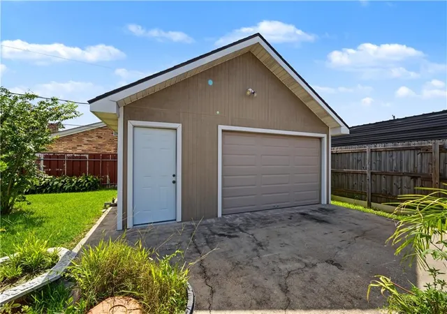 23rd image of 2208 Kathleen Dr, Marrero, LA 70072 | MLS# 2568151