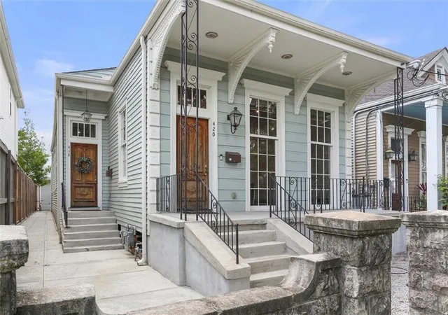 3rd image of 418 Henry Clay Ave, New Orleans, LA 70118 | MLS# 2568186