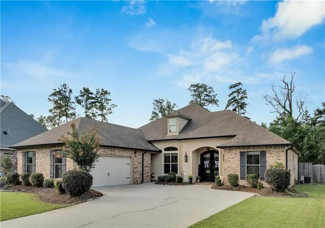 2nd image of 512 Kristian Ct, Madisonville, LA 70447 | MLS# 2568000