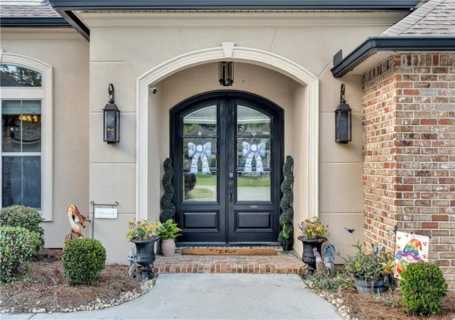 3rd image of 512 Kristian Ct, Madisonville, LA 70447 | MLS# 2568000