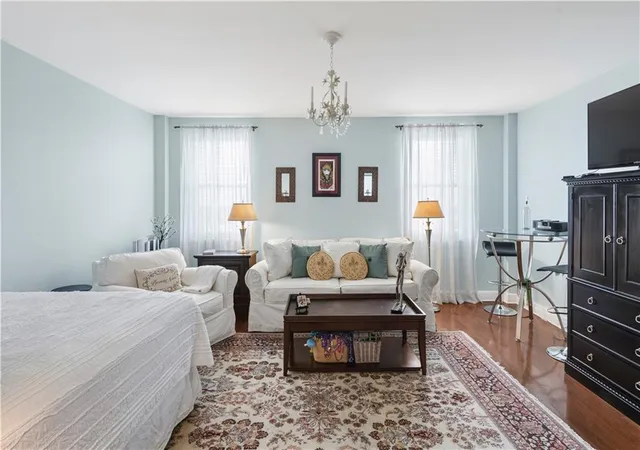 2nd image of 1205 St Charles Ave #1212, New Orleans, LA 70130 | MLS# 2568039