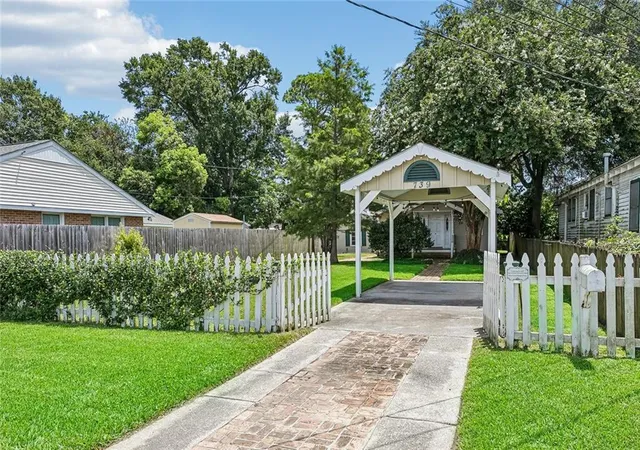 2nd image of 739 Phosphor Ave, Metairie, LA 70005 | MLS# 2568179