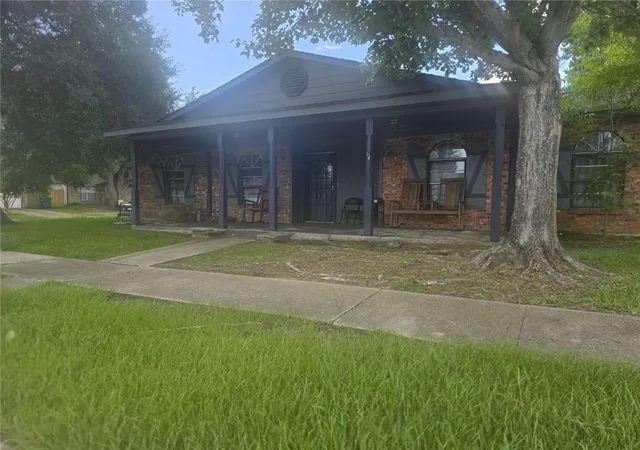 Photo 1 of Single family home for sale at 384 Fairway Dr, La Place, LA 70068 | MLS# 2568250 | Listing updated on 2026-08-27