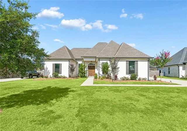 Photo 1 of Single family home for sale at 113 Mossy Swamp Ln, Slidell, LA 70461 | MLS# 2567391 | Listing updated on 2026-07-18
