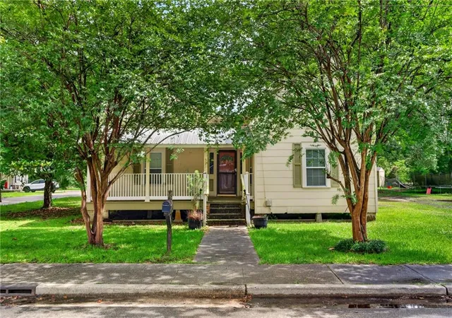 2nd image of 522 E Canal, Picayune, MS 39466 | MLS# 2568285