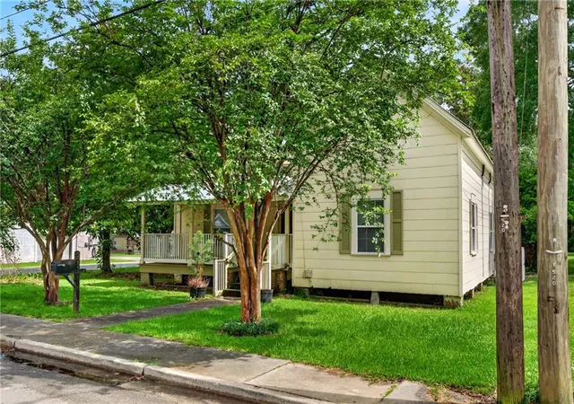 4th image of 522 E Canal, Picayune, MS 39466 | MLS# 2568285