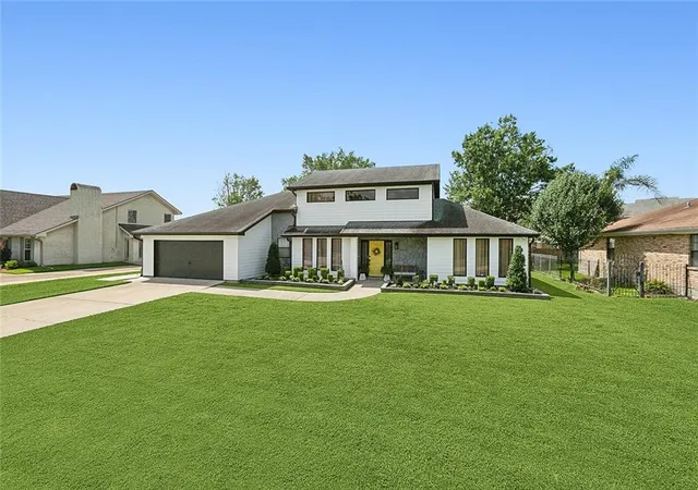 1st image of 1800 Lake Salvador Dr, Harvey, LA 70058 | MLS# 2568294